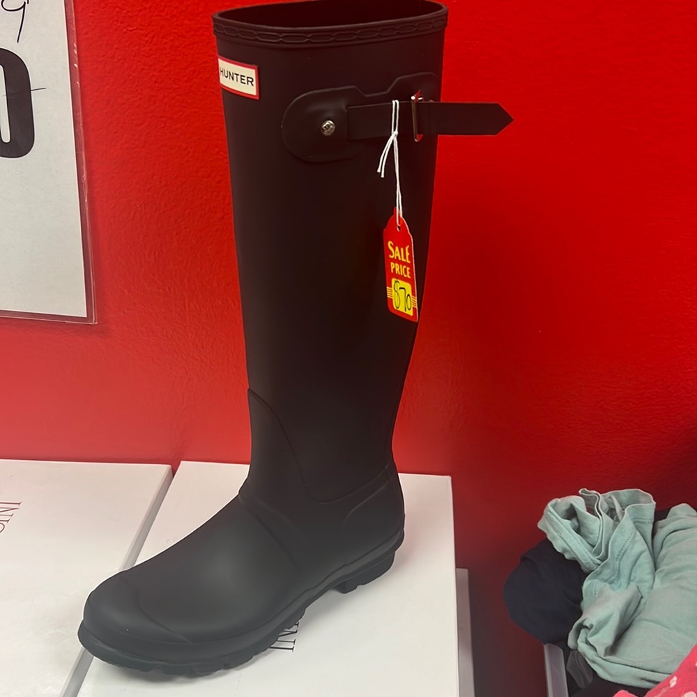 Hunter snow boots